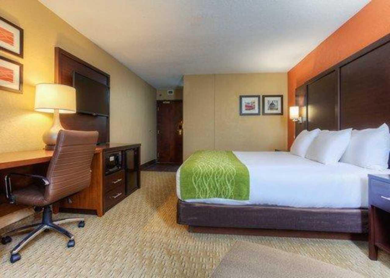 Hotel Comfort & Airport Evansville