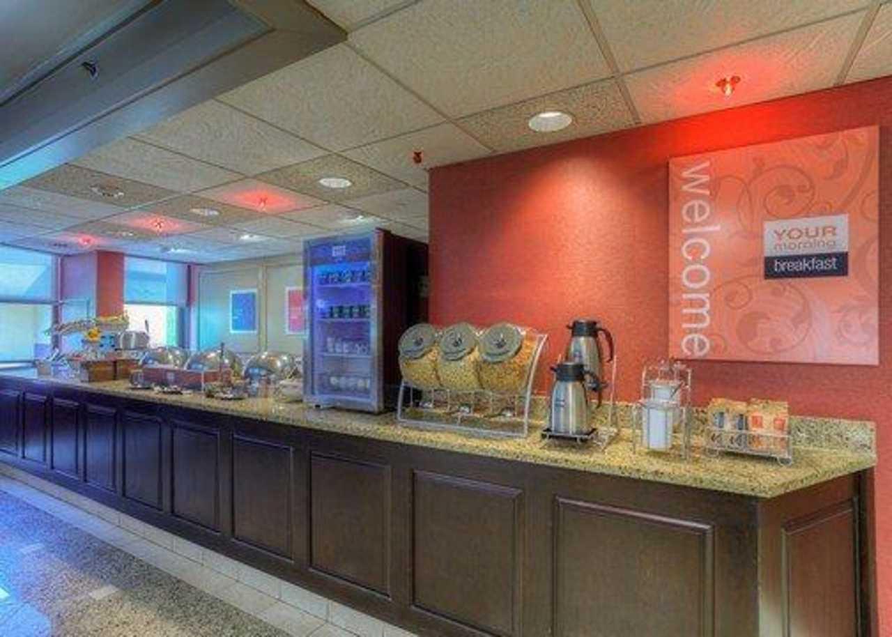 Comfort & Airport 3* Evansville